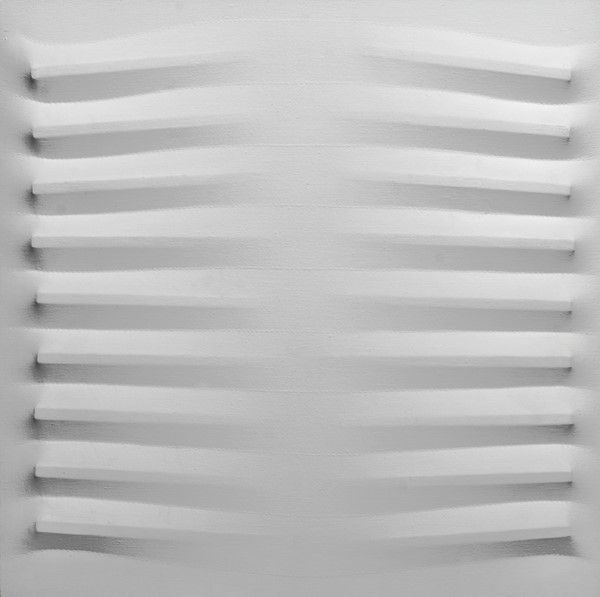 Agostino Bonalumi : Bianco  (1977)  - Tela estroflessa e tempera vinilica - Asta Arte moderna e contemporanea - Galleria Pananti Casa d'Aste