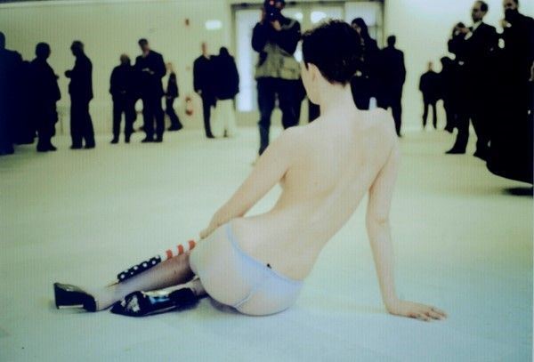 Vanessa Beecroft - VB 34.227.vb