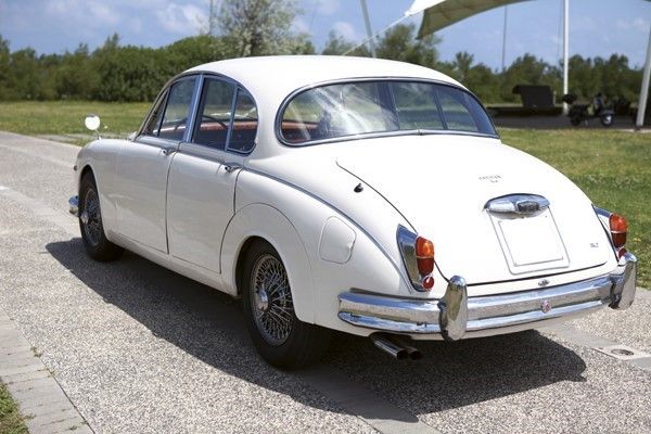 Jaguar Mk II