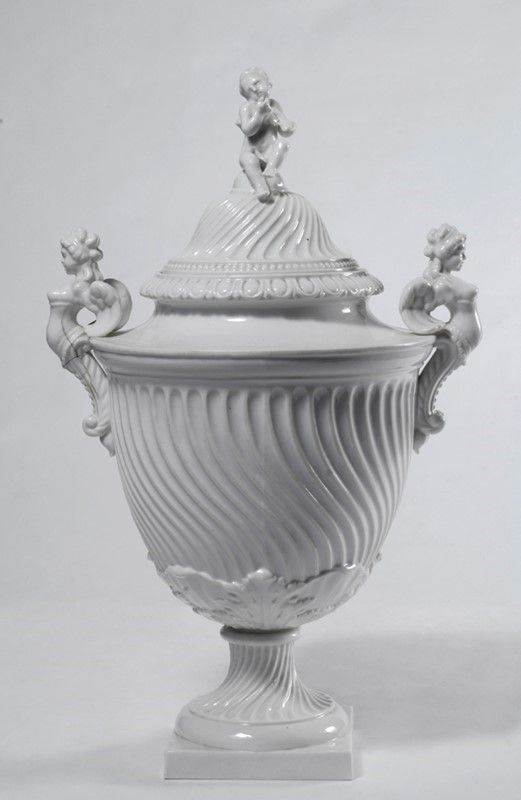 Grande vaso da Farmacia  - Auction Antiquariato, mobili, porcellane e dipinti antichi - I - Galleria Pananti Casa d'Aste
