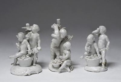 Coppie di Putti con Cesti di Frutta