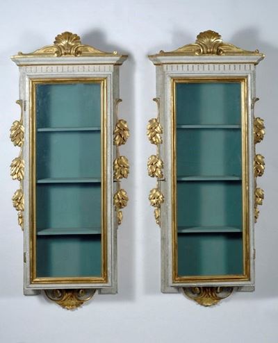 Coppia di Vetrine Pensili