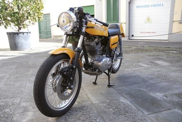 Ducati 750 S