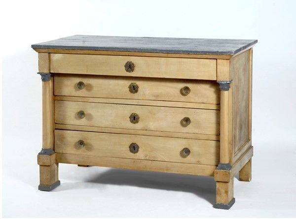 Cassettone  - Asta Antiquariato, mobili, porcellane e dipinti antichi - I - Galleria Pananti Casa d'Aste