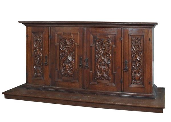 Credenza