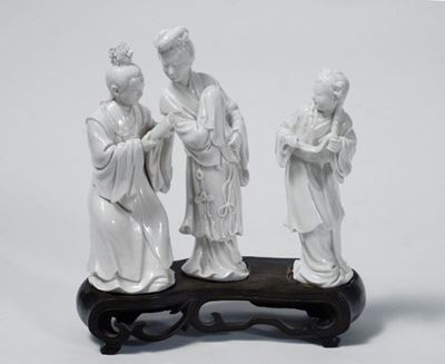 Tre Puse Sculturine in Porcellana Bianca, Cina XX Sec.