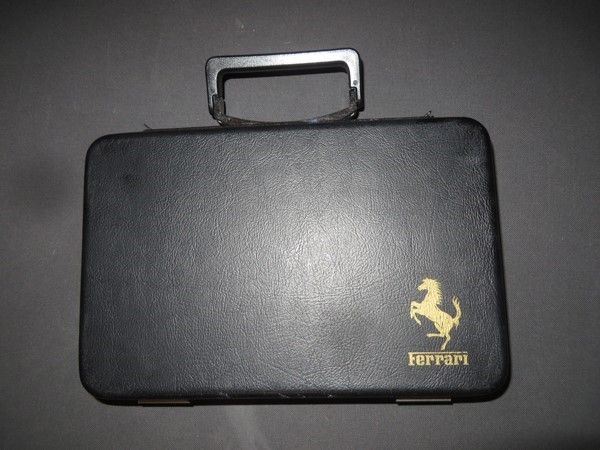 Valigetta Ferrari
