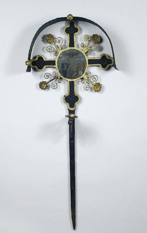Croce astile, ferro dipinto e dorato, Austria, 1857
