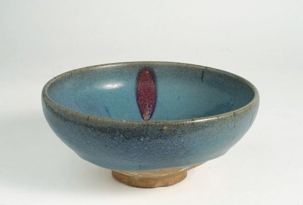 Coppa in ceramica con invetriatura Junyao, Cina, epoca Yuan
