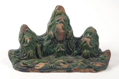 Posapennelli in ceramica smaltata verde, Cina, Dinastia Ming