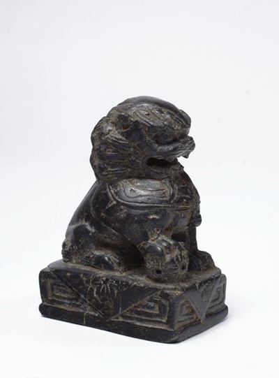 Cane di Pho, Pietra intagliata e incisa, Cina, Dinastia Qing