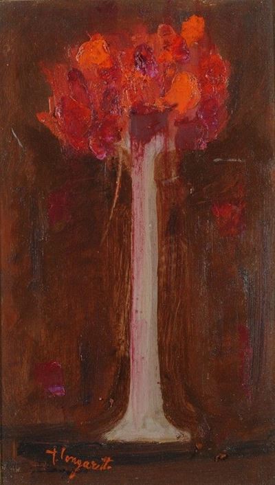 Vasetto con Fiori Rossi su Fondo Rosso Scuro