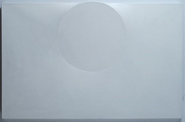 Turi Simeti : Senza titolo  (1989)  - Estroflessione su tela bianca - Asta Arte Moderna e Contemporanea - Galleria Pananti Casa d'Aste