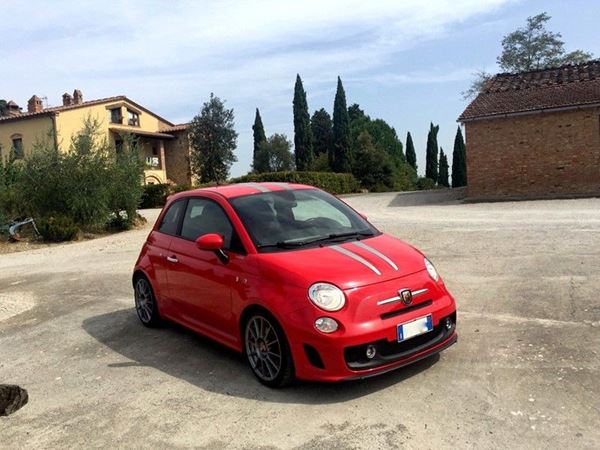 FIAT 500 ABARTH dealer Ferrari