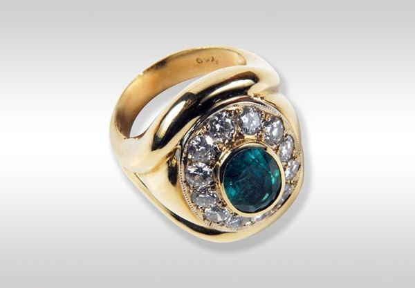 Anello smeraldo ovale  - Auction GIOIELLI - JEWELS - Galleria Pananti Casa d'Aste