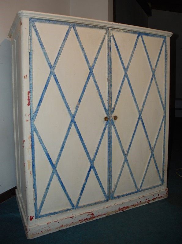 Piccola credenza