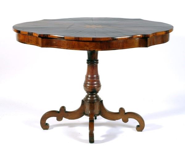 Tavolino da centro  - Auction ANTIQUARIATO - I - Galleria Pananti Casa d'Aste