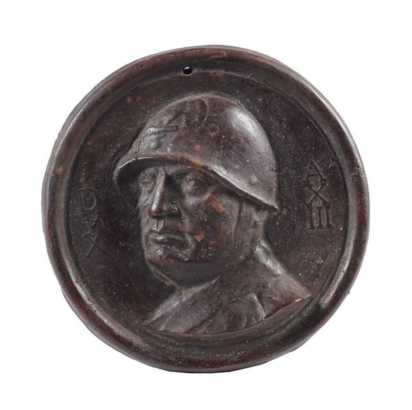 Anonimo, XX sec. : Benito Mussolini  (1935)  - Bassorilievo in bronzo - Auction Antiquariato e Arte orientale - I - Galleria Pananti Casa d'Aste