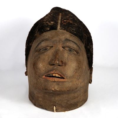 Maschera-casco “lipico”