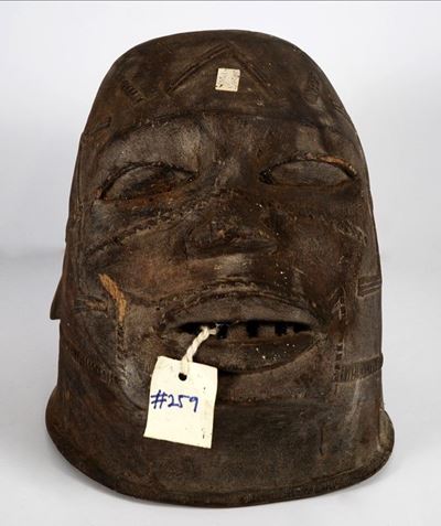 Maschera-casco “lipico”