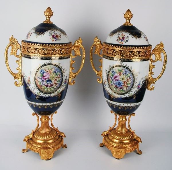 Coppia di vasi  - Asta House sale - da un'importante collezione napoletana - Galleria Pananti Casa d'Aste