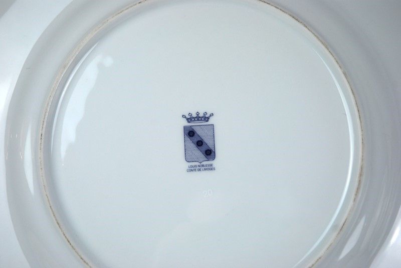 Lotto Composto da una Coppia di Piatti da Portata