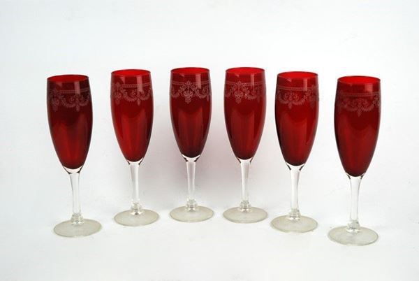 Sei flûte in vetro rosso  - Auction House sale - Da un'importante collezione napoletana - Galleria Pananti Casa d'Aste
