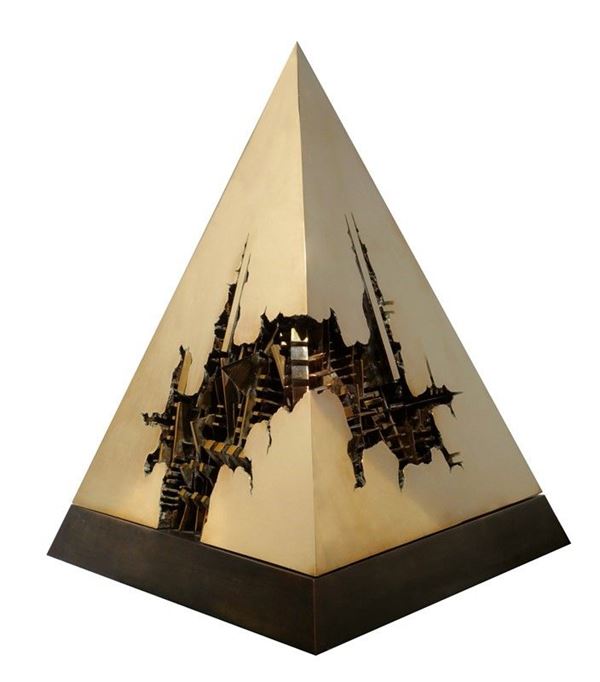 Arnaldo Pomodoro - Piramide