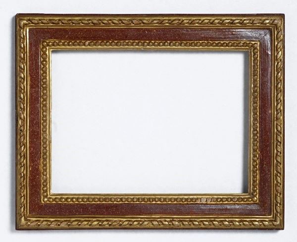 Cornice Neoclassica