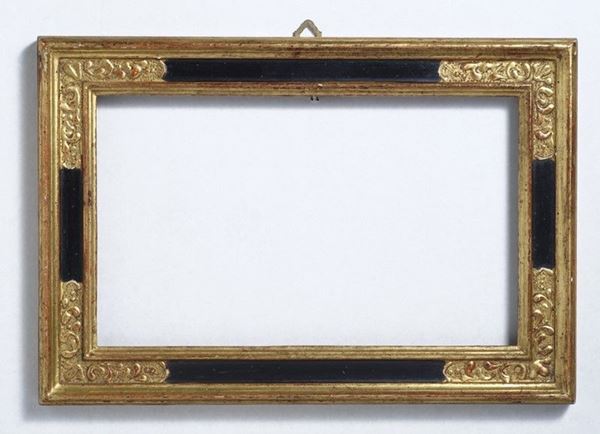 Cornice artigianale in stile
