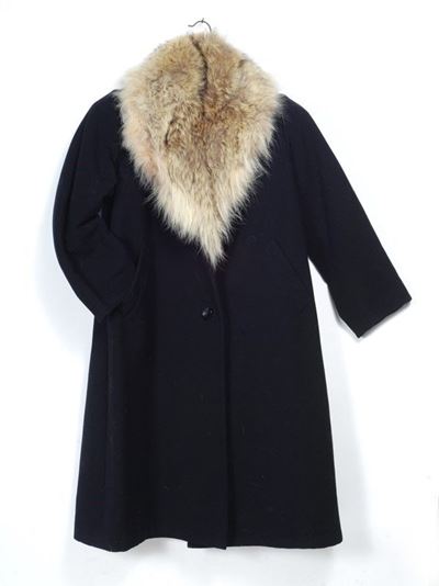 Cappotto con Collo di Coyote