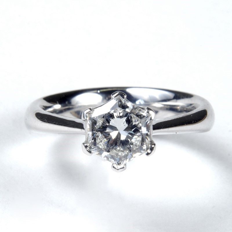 Anello Solitario
