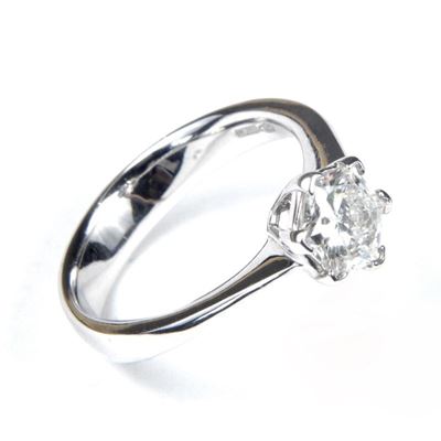 Anello Solitario