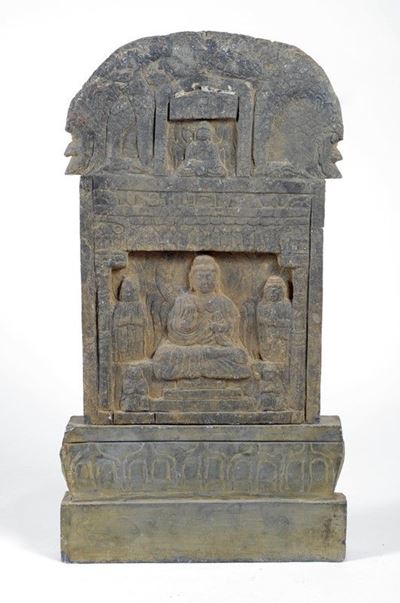 Stele con Buddha e Due Bodhisattva