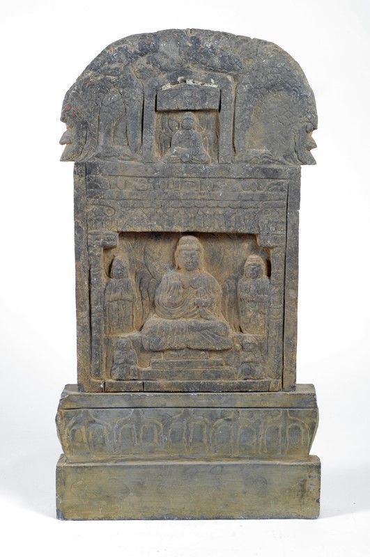 Stele con Buddha e due bodhisattva