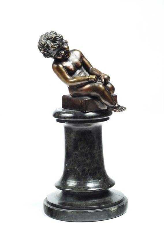 Anonimo, XX sec. : Puttino su colonna  - Auction FURNISHINGS AND OBJECTS - Galleria Pananti Casa d'Aste