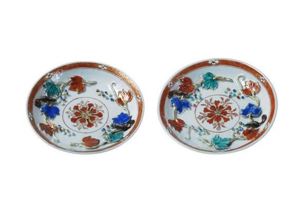 Two saucers  - Auction Old paintings, ceramics, sculptures and oriental art - Galleria Pananti Casa d'Aste