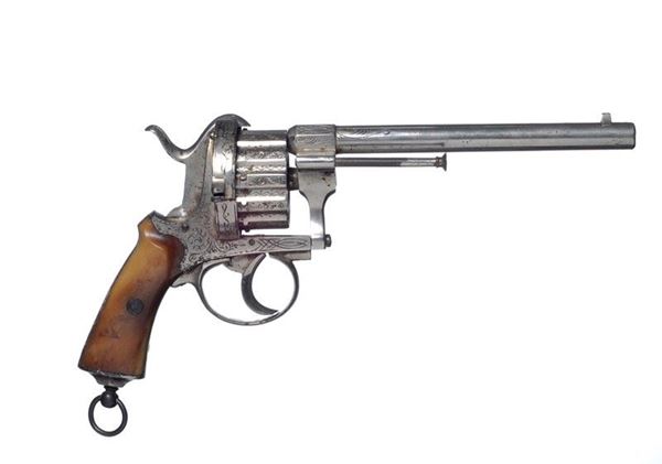 Revolver a spillo
