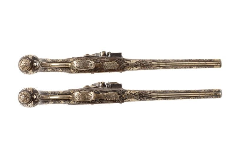 Importante e Rara Coppia di Pistole a Pietra Focaia / An Important Rare Pair Of Flintlock Pistols
