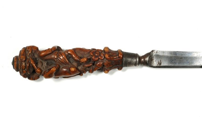 Importante Coltello