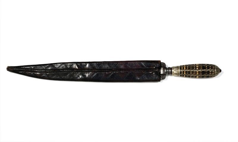 Coltello / a Knife