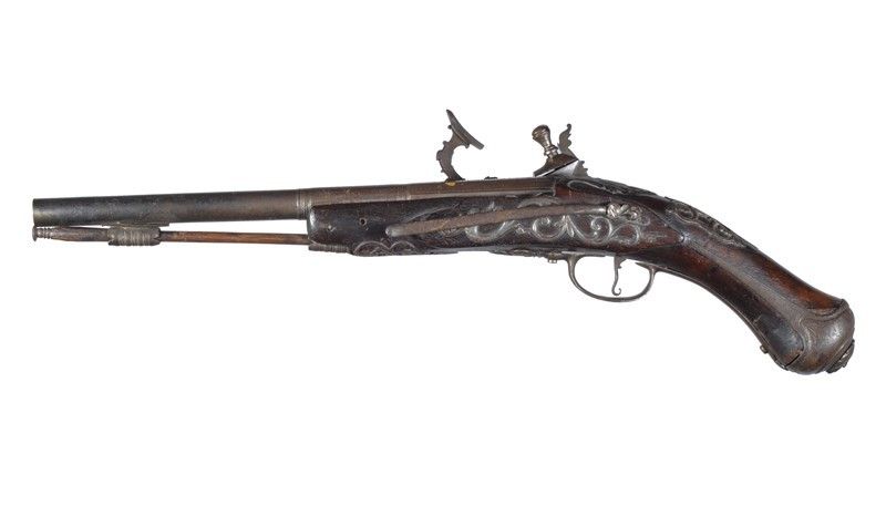 Pistola a Pietra Focaia / a Flintlock Pistol