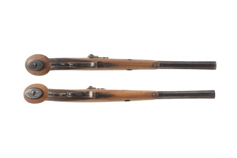 Coppia di Pistole Ad Avancarica da Tiro / a Pair Of Muzzle-loading Target Pistols