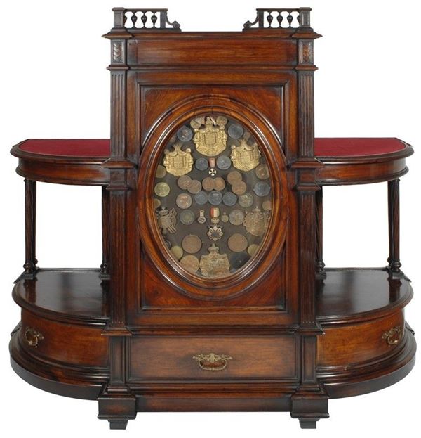 Elegante mobile da battitore d'asta  (Italia, Genova, XIX Sec.)  - Auction Armi antiche e Militaria - Galleria Pananti Casa d'Aste