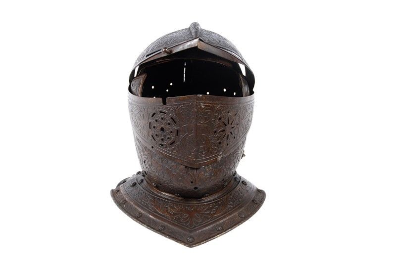 Elmo da Parata / a Parade Helmet