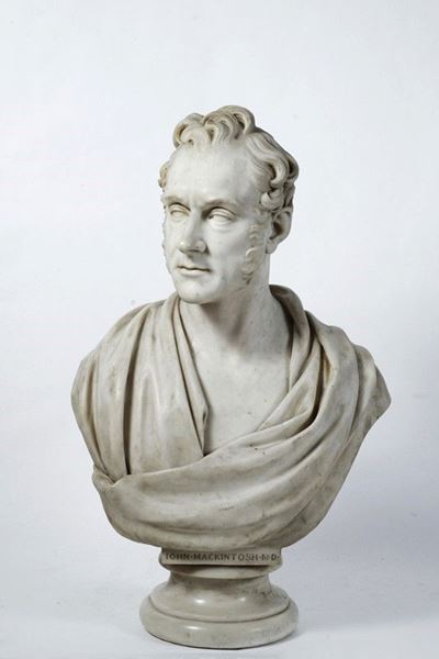 Busto di John Mackintosh