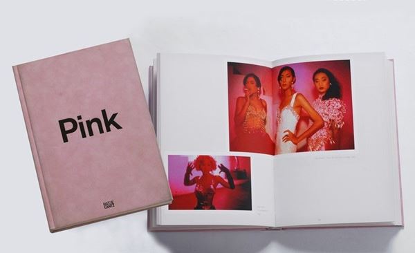 Pink  - Auction art books - Galleria Pananti Casa d'Aste