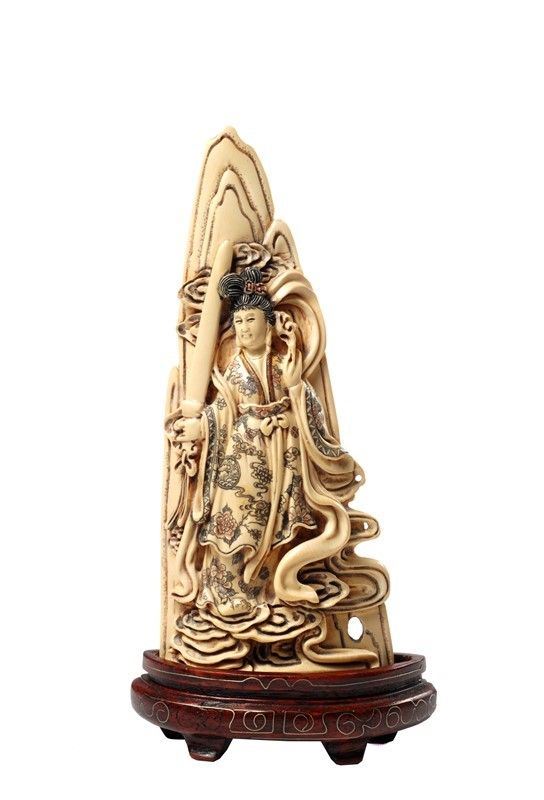 Divinità femminile con spada  - Asta ARTE ORIENTALE - Galleria Pananti Casa d'Aste