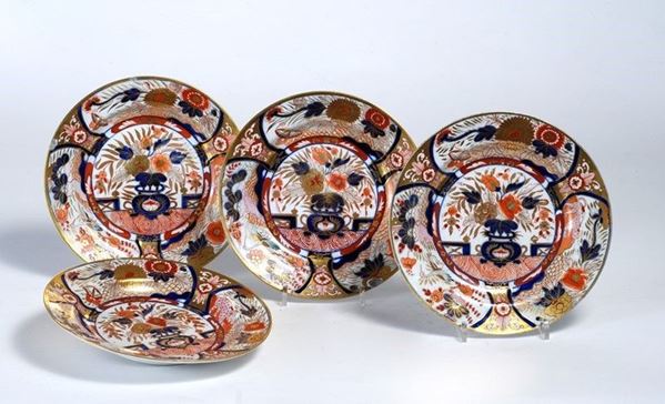 Quattro piatti  - Asta Arredi, Oggettistica e Dipinti - Galleria Pananti Casa d'Aste