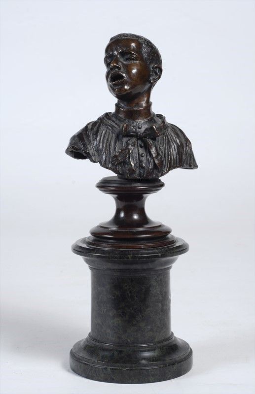 Busto di chierichetto che canta
